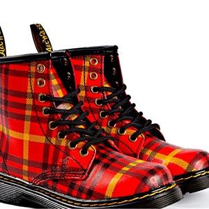 1460 MULTI+BLACK TARTAN BACKHAND STRAW GRAIN BOOT EU 41